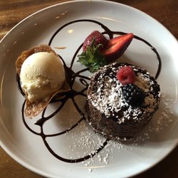 La Vaca Argentina - Chocolate soufflé with lemon ice cream superb!
