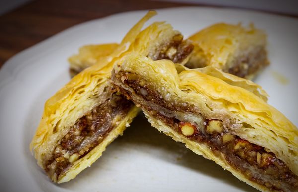 Yanni S Greek American Deli Closed 32 Photos 58 Reviews Greek 3102 State St Santa Barbara Ca Restaurant Reviews Phone Number Menu