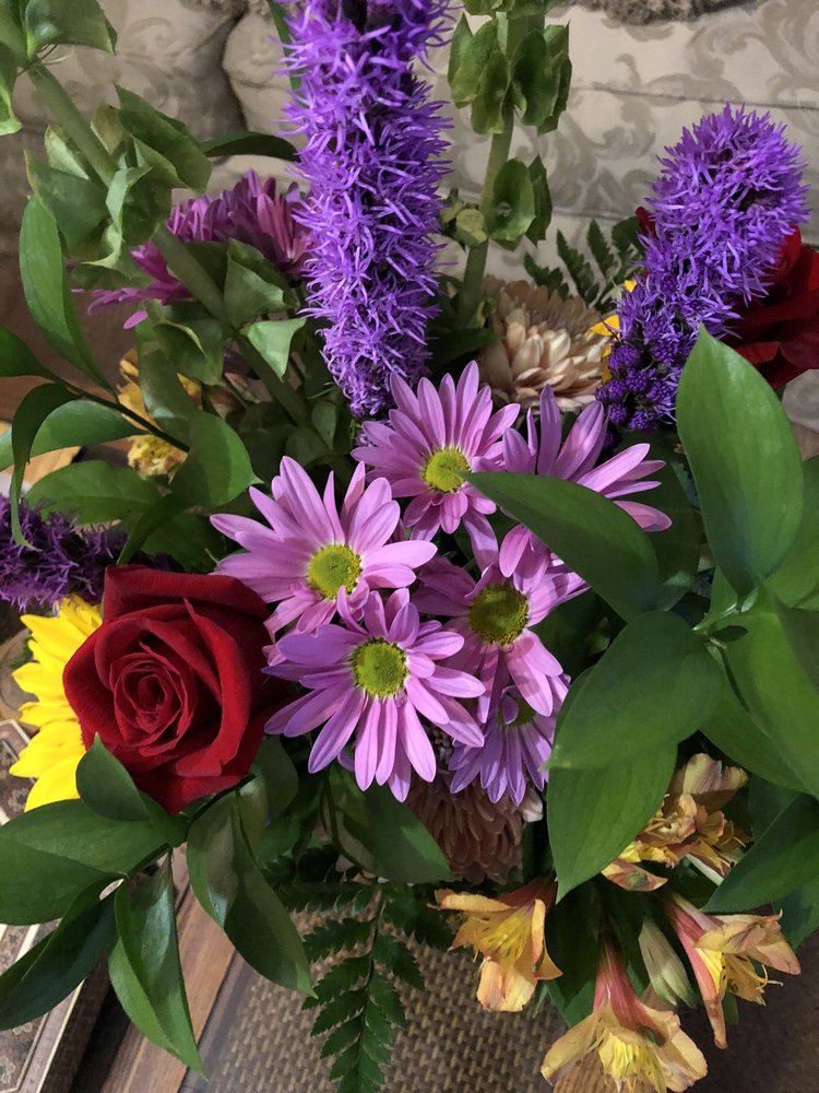 GLENN’S GIFTS & FLORAL Updated September 2024 23 Photos & 23