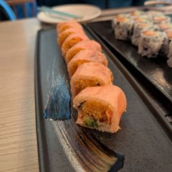 Blue Mountain - Pink lady roll