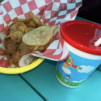 Jakeabob's Bay - Kid's chicken tenders - Seafood Near Me - Union Beach, New Jersey