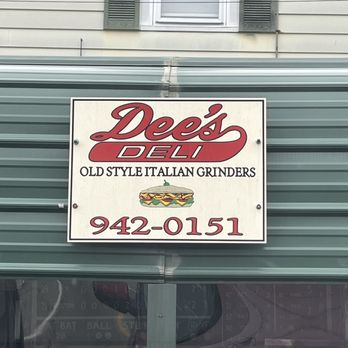 Dee's Deli - Delis Near Me - Cranston, Rhode Island