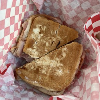 Chattahoochee Cheese Market - Jammin' Pig sandwich - Cheese Shops Near Me - Helen, Georgia Chattahoochee Cheese Market - Jammin' Pig sandwich - Cheese Shops Near Me - Helen, Georgia