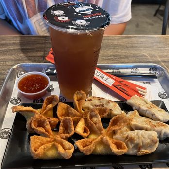 1-800-Lucky - Crab Rangoon's, chicken dumplings, boba tea - Asian Fusion Near Me - Miami, Florida 1-800-Lucky - Crab Rangoon's, chicken dumplings, boba tea - Asian Fusion Near Me - Miami, Florida