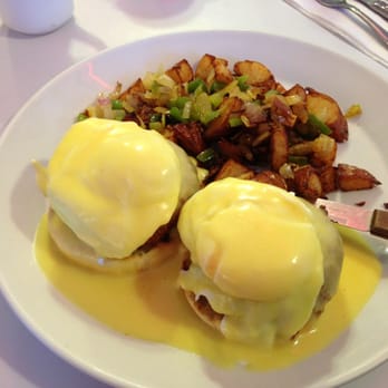 Orange Cafe Bistro - Crabcake Benedict - Breakfast & Brunch Near Me - Orange, California