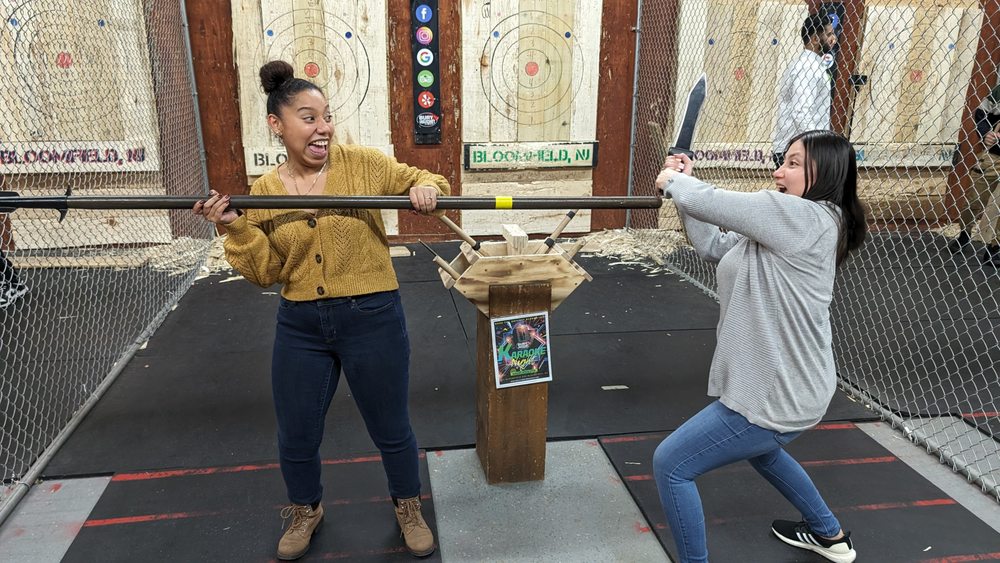 Bury The Hatchet Axe Throwing- Bloomfield