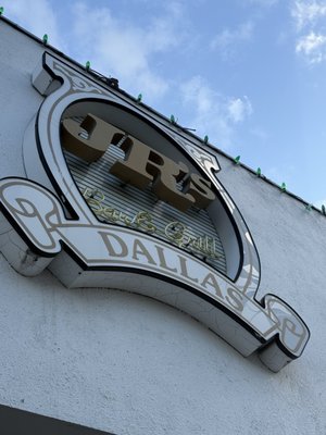 JR's Bar & Grill by null