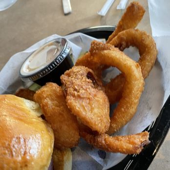 L P Steamers - Seafood Near Me - Baltimore, Maryland