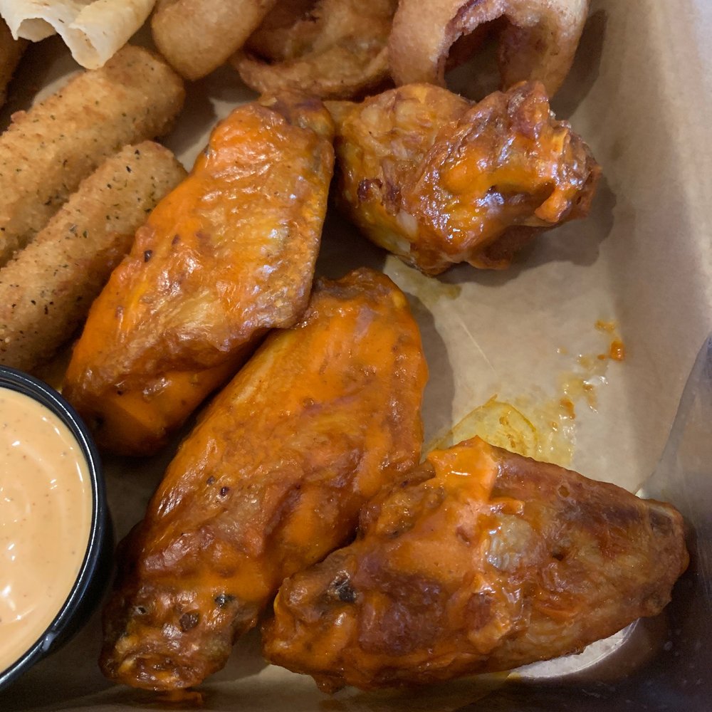 Buffalo Wild Wings - Dry wings waiting 40 minutes for this. - Chicken Wings Near Me - Carson, California