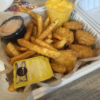 Legend Hot Chicken Restaurant - Chicken Shop Near Me - Chino Hills, California