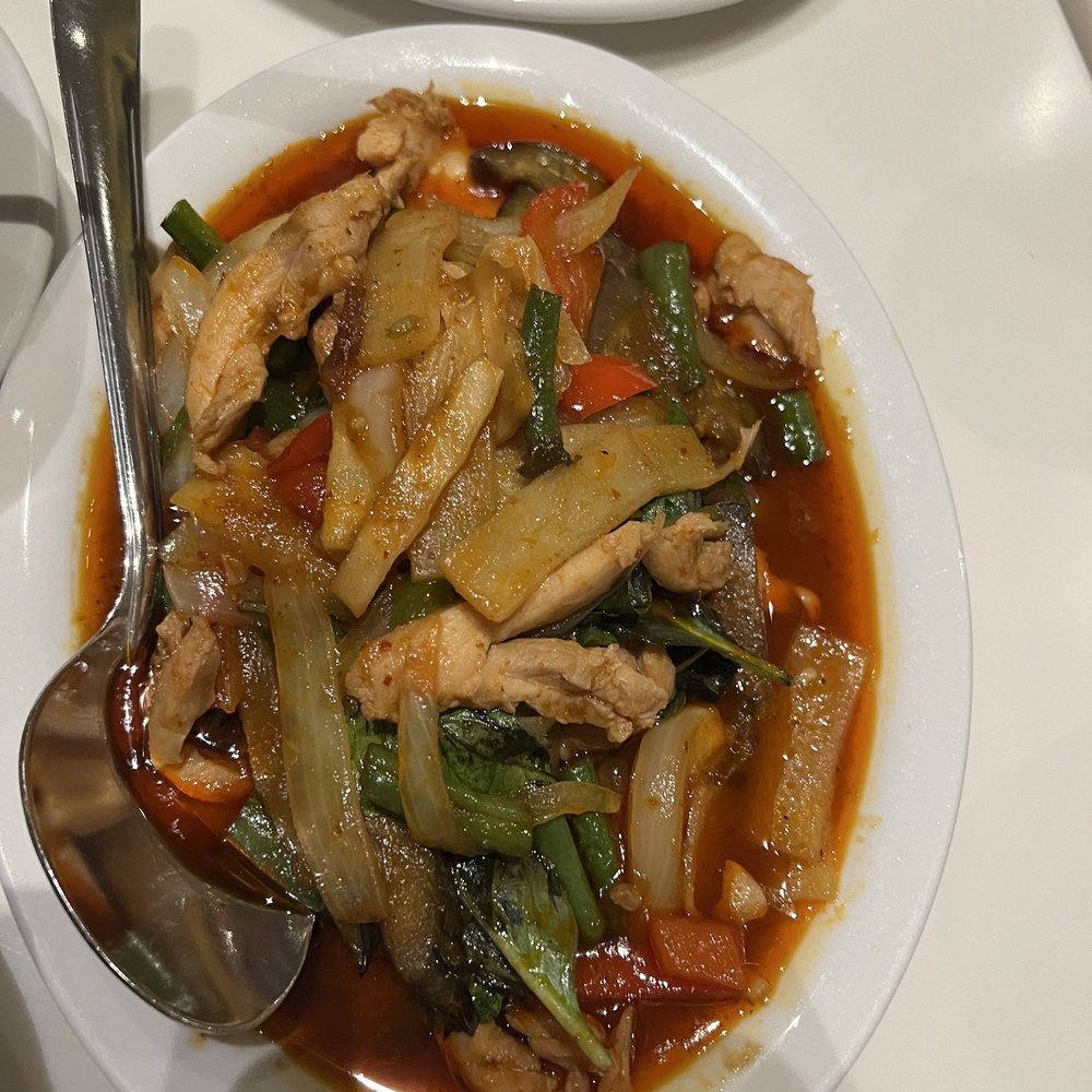 Red Elephant - 36. Pad Prik King - Thai Near Me - Honolulu, Hawaii
