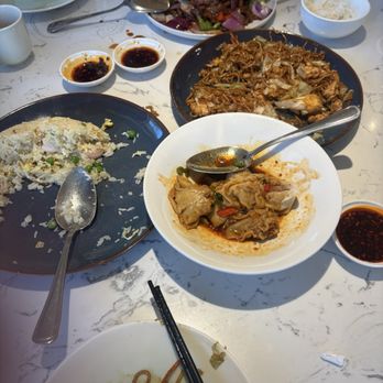Linglong Soup Dumplings - Chili oil wonton, fried rice, beef noodles - Dim Sum Near Me - Fountain Valley, California