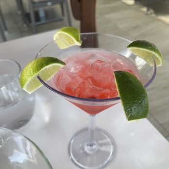 Hideaway Royalton Riviera Cancun - This is how they serve the limes. Not for drinking. - Hotels Near Me - Cancún, ROO Hideaway Royalton Riviera Cancun - This is how they serve the limes. Not for drinking. - Hotels Near Me - Cancún, ROO