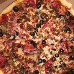 Jim's Razorback Pizza - Large supreme! It's LOADED!!