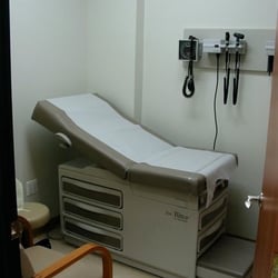 Ben Sinai Medical Center PC - Exam Room.