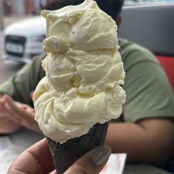 Big Licks West End - Triple scoop