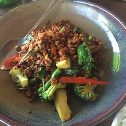 82 Thai - Amazing fresh tasty Thai near the beach