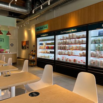Everytable - The food case & the counter. - Fast Food Near Me - Vista, California