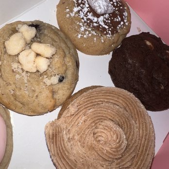 Crumbl - Millenia - Bakeries Near Me - Orlando, Florida Crumbl - Millenia - Bakeries Near Me - Orlando, Florida