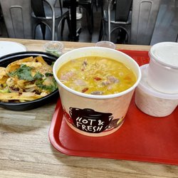 Solo Pot - Chicken soup with fish maw, Dry Fried Chili Pot