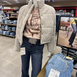 Shoppers Supply - The modern cowgirl at Shoppers