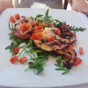 Belforte - Overcooked and chewy grilled octopus - Seafood Near Me - Vernazza, SP Belforte - Overcooked and chewy grilled octopus - Seafood Near Me - Vernazza, SP