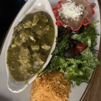 Los Molcajetes Bar & Grill - Chile Verde Plate - Mexican Near Me - Santa Rosa, California Los Molcajetes Bar & Grill - Chile Verde Plate - Mexican Near Me - Santa Rosa, California