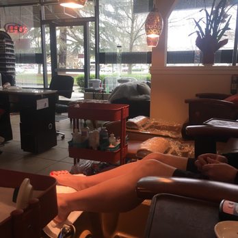 Bonjour Nails & Spa - Enjoying the massaging chairs and the fun decor. - Nail Salons Near Me - Seattle, Washington Bonjour Nails & Spa - Enjoying the massaging chairs and the fun decor. - Nail Salons Near Me - Seattle, Washington