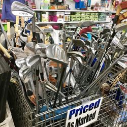 Goodwill Superstore - Golf clubs-2018