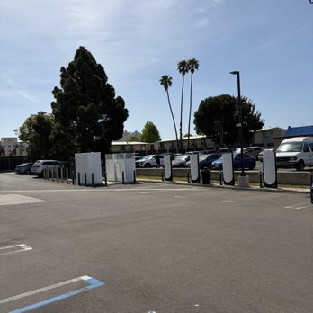 Tesla Supercharger - Chargers - EV Charging Stations Near Me - Greenfield, California Tesla Supercharger - Chargers - EV Charging Stations Near Me - Greenfield, California