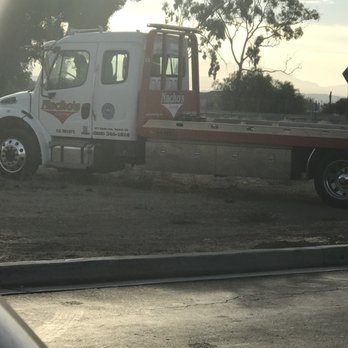 Nacho's Towing Service - Towing Near Me - Oxnard, California Nacho's Towing Service - Towing Near Me - Oxnard, California