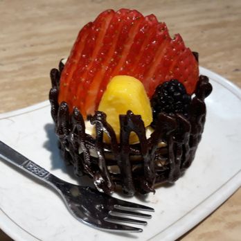 Tiny Pyramid - Cafes Near Me - Honolulu, Hawaii