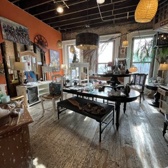 Red Tree Furniture - Interior - Furniture Stores Near Me - LOUISVILLE, Kentucky Red Tree Furniture - Interior - Furniture Stores Near Me - LOUISVILLE, Kentucky