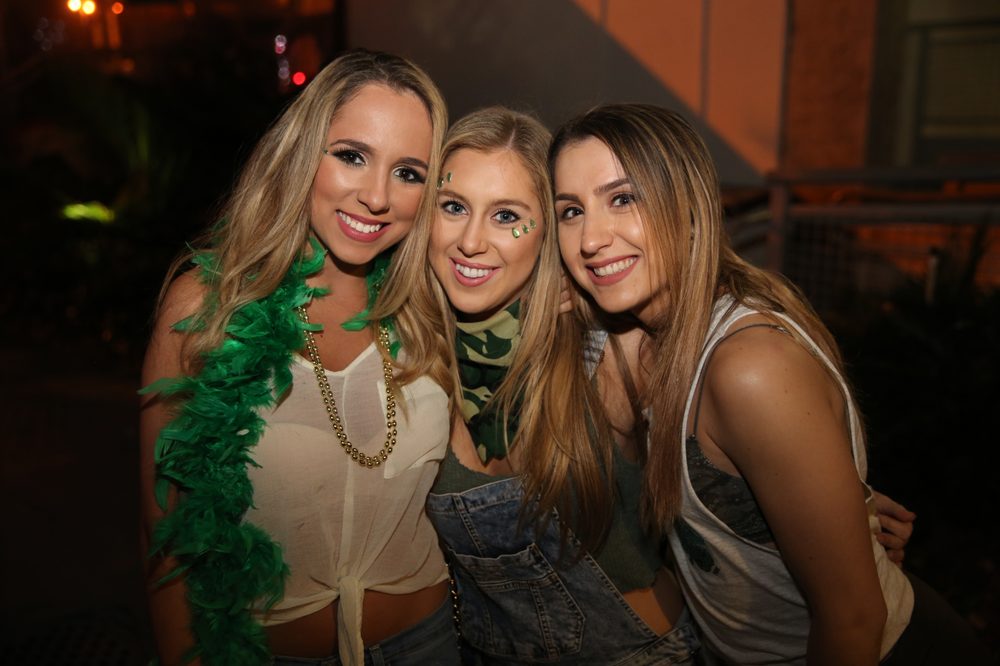 MIAMI BAR CRAWLS Updated October 2024 10 Photos 1111 Brickell