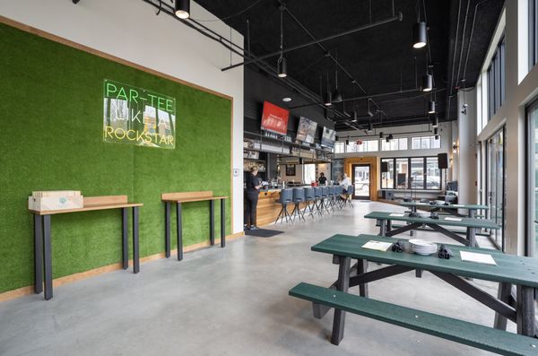 Fairway Social Trilith by null