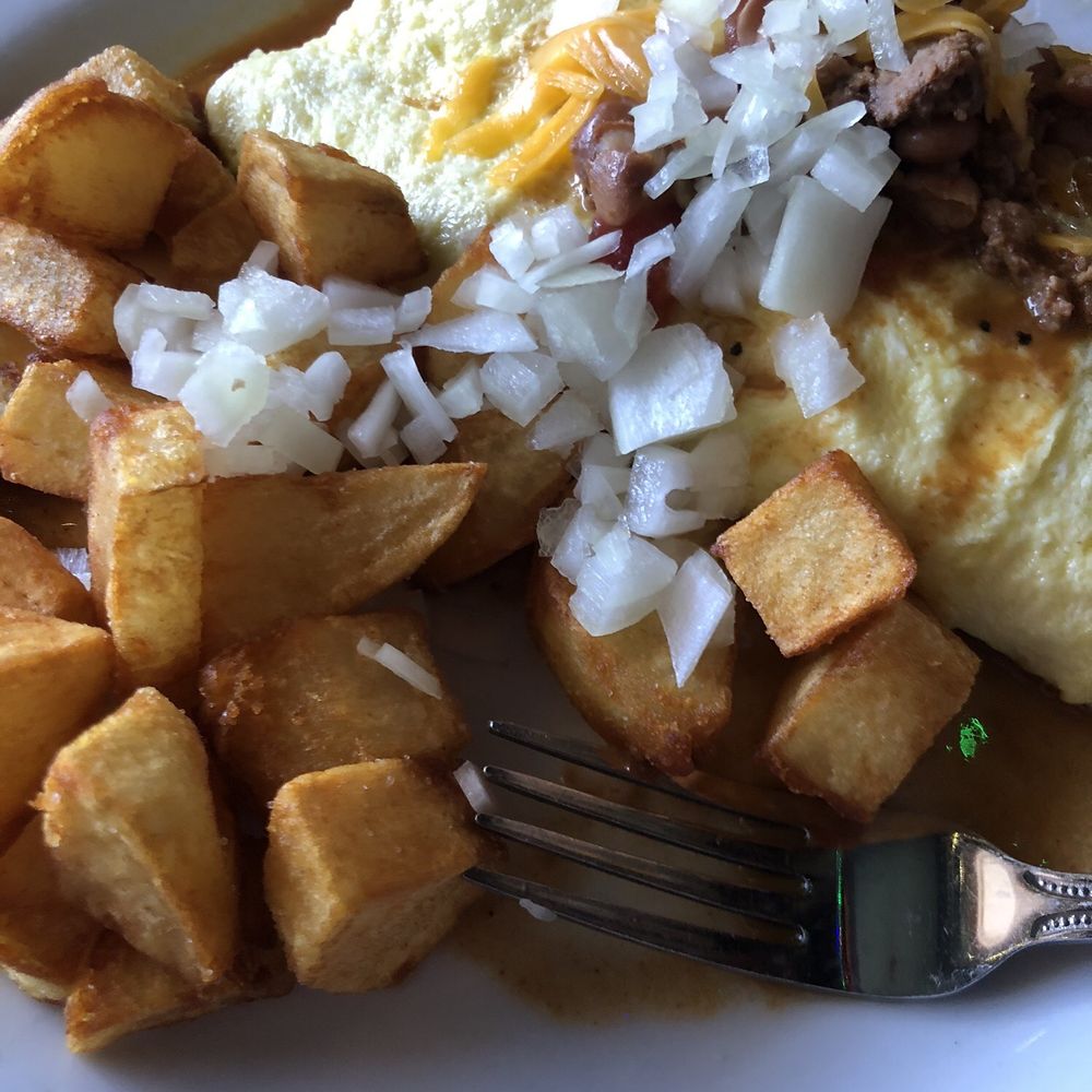Chili & Cheese Omelet was yummy!