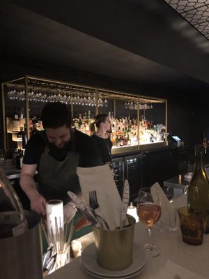 BAR ST-DENIS by null