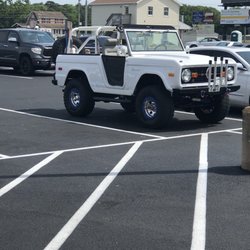 G&E Hocker’s Supermarket - They also have got some of the greatest cars that roll In