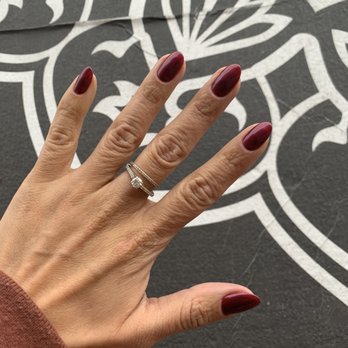 Lili and Cata - Gel Essential Mani - Wine Bars Near Me - Brooklyn, New York