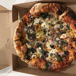 Wicked Wood Fired Pizza - Hand-tossed veggie
