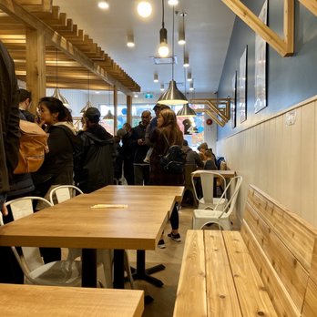 Steve’s Poké Bar - Seating area (packed due to Grand Opening) - Hawaiian Near Me - Surrey, British Columbia