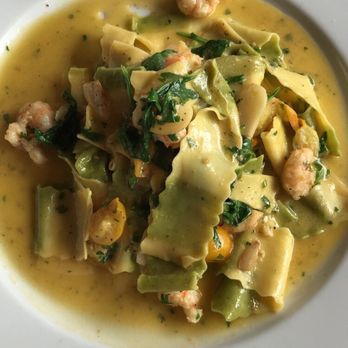 Il Pastaio - the garlic and shrimp based pasta - Italian Near Me - Beverly Hills, California Il Pastaio - the garlic and shrimp based pasta - Italian Near Me - Beverly Hills, California