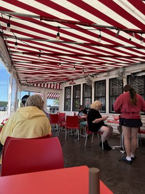 Wilson's Restaurant & Ice Cream Parlor by null