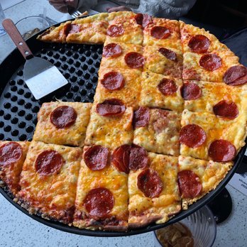 Silver Beach Pizza - Pepperoni - Pizza Near Me - Saint Joseph, Michigan
