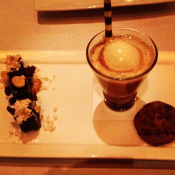 Michael Mina - Dessert trio, candy bar, chocolate cookie and root beer float. A perfect way to polish off a perfect meal - New American Near Me - Las Vegas, Nevada