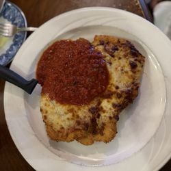 Café Vino - Chicken Parmigiana