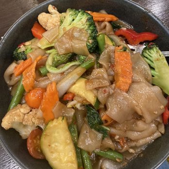 Thai at Laurel - Vegetable Drunken Noodle!! So delicious - Thai Near Me - Laurel, Maryland
