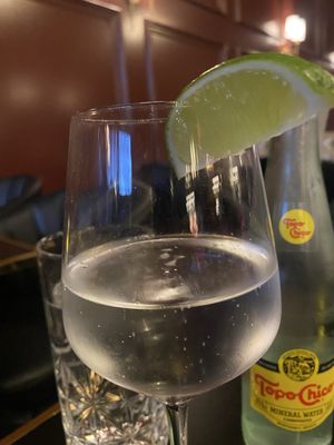 Bar Loretta by null