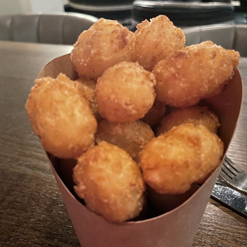 The Steam Engine - Crispy, burn-in-your-mouth-hot tater tots. Delish! - Pubs Near Me - London, XGL The Steam Engine - Crispy, burn-in-your-mouth-hot tater tots. Delish! - Pubs Near Me - London, XGL