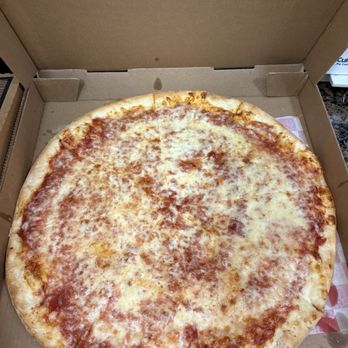 Italia Pizza Cafe - A lovely 16" cheese pizza all for me -Kevin McAllister - Pizza Near Me - Southaven, Mississippi Italia Pizza Cafe - A lovely 16" cheese pizza all for me -Kevin McAllister - Pizza Near Me - Southaven, Mississippi